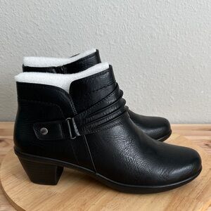 Easy Street Womens Damita Block Heel Booties new 10M